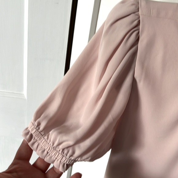 Express puff sleeve blouse - Picture 4 of 6